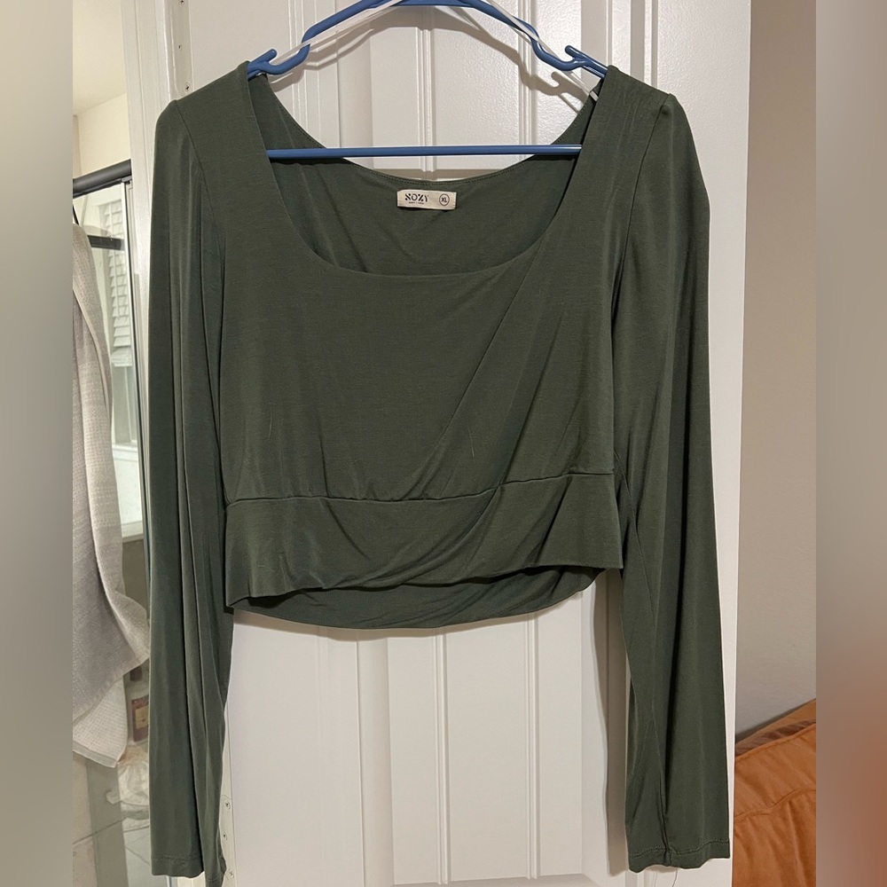 Live sozy crop top